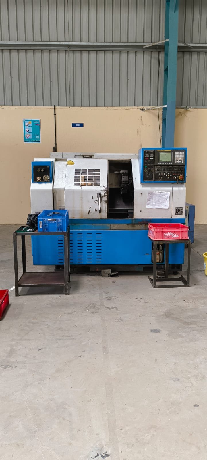 CNC TURNING MACHINE
